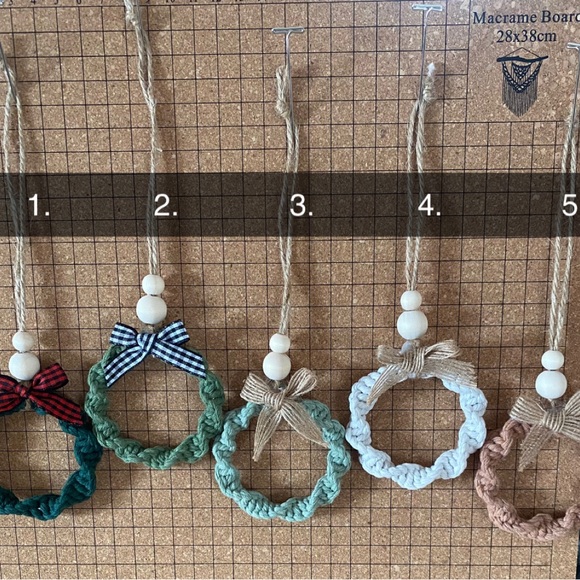 Macrame wreath ornaments - Picture 7 of 7